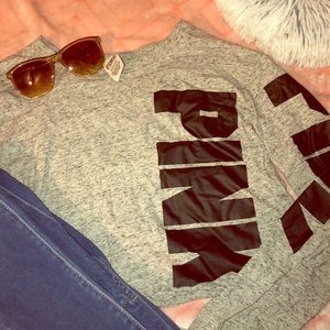 PINK cropped long sleeve cropped top ‼️